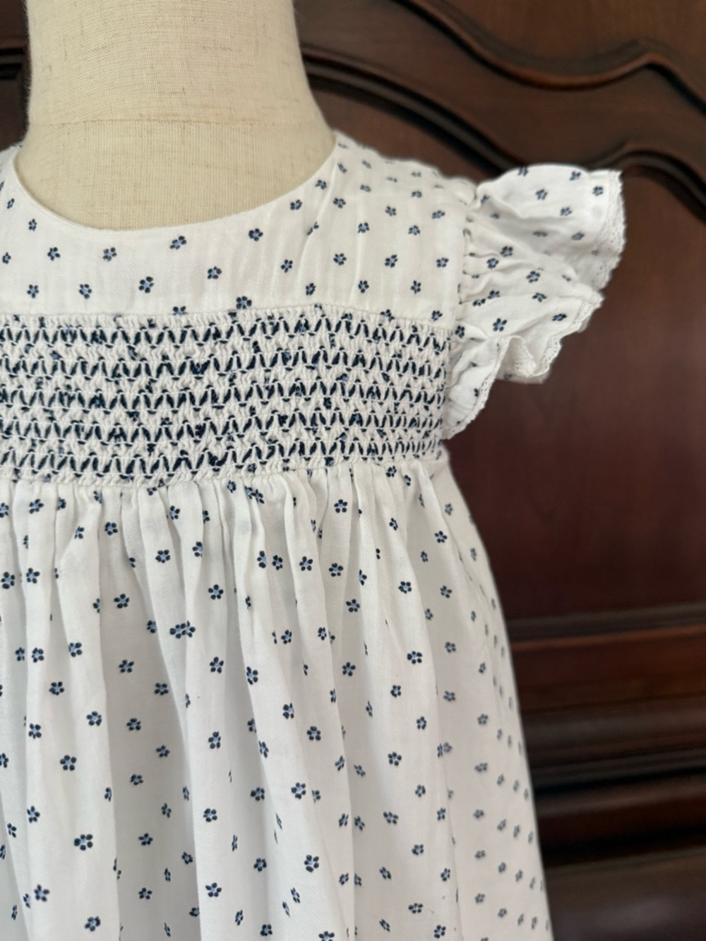 Smocked Flutter Sleeve Dress White Navy Floral Cottagecore Boutique Dress - Picture 4 of 8